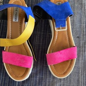 Multi suede Steve Madden sandal
